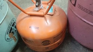 Useful Information on Refrigerant R Group Gases R134a R404A R410A How much psi will be charged