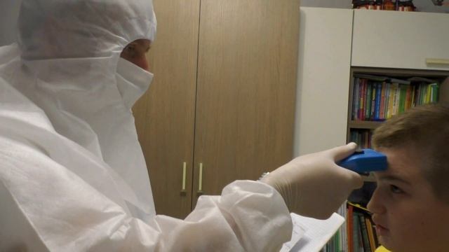 24 ЧАСА КАРАНТИН Кириешка ПРОТИВ ВРАЧА. Нерф БИТВА. смотреть онлайн