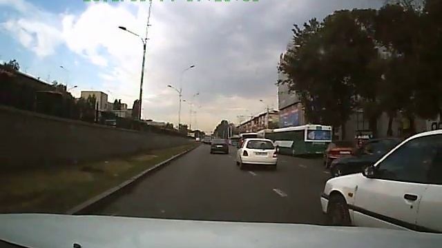 вот такие чурки ездят в Алмате смотреть онлайн