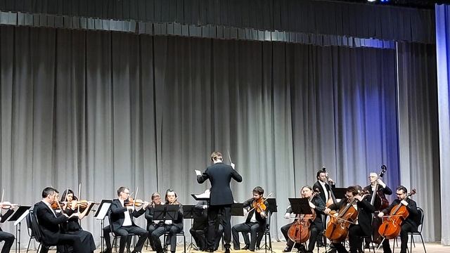 Выступление оркестра "Виртуозы Москвы" в Кино-концертном зале "Панорама" (г. Тверь, 06.04.2024)(1)