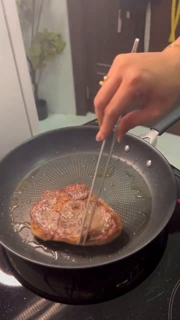 Sous Vide Steak using Philips Air Steam cooker 7000 series смотреть онлайн