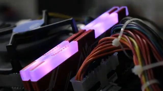 Reeinno Brand RGB ram 8GB DDR4 смотреть онлайн