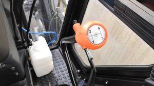 Управление трактором МТЗ 1221.2