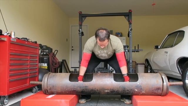 Strict Pressing a 100kg/220lb Log For Reps! | Road to 300lb Log Press смотреть онлайн
