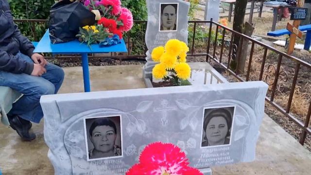 Сходили к могилам родных ! Всех с праздником Светлой Пасхой! Реальное время#память#праздник # top. смотреть онлайн