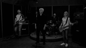 На меньшее я не согласен Ч/Б (cover)