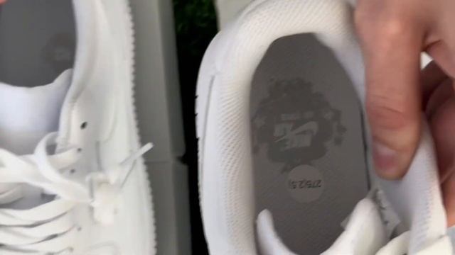 КАК ОТЛИЧИТЬ ОРИГИНАЛЬНЫЕ NIKE AIR FORCE 1 ОТ РЕПЛИКИ? ПАЛЬ против ОРИГИНАЛА! смотреть онлайн