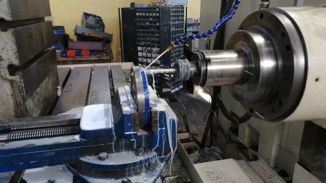 Расточка отверстия смотреть онлайн