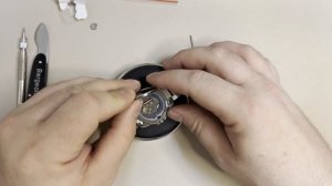How to change the battery of a Casio Sheen SHN-3013D-7AER analog watch