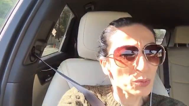 Օֆ եսիմ - Heghineh YouTube Live in Armenian смотреть онлайн