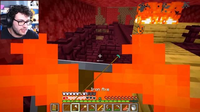 CACCIA ALL'UOMO MA CON IL PICCONE PIÙ LUNGO DI MINECRAFT смотреть онлайн