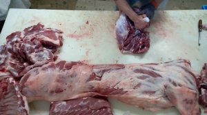 Разделка свинины.