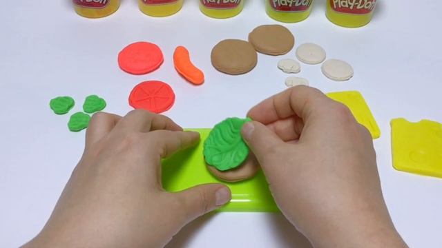 Learn Colors with Play Doh Burger Barbecue Grill Playset | Happy Toys 2 смотреть онлайн