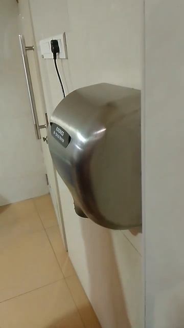 Rey evarra meeranthaspeed dryer tho adukuntunnaruofficethings youtubeshorts friends trending