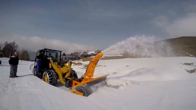 TSX2170 Снегоочиститель шнекороторный GFGORDINI на погрузчике CAT 908H