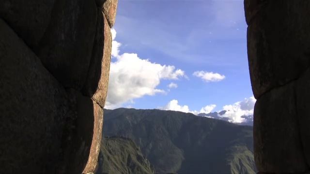 Массовое появление НЛО в Перу. UFO fleet in Peru over Machu Picchu. смотреть онлайн
