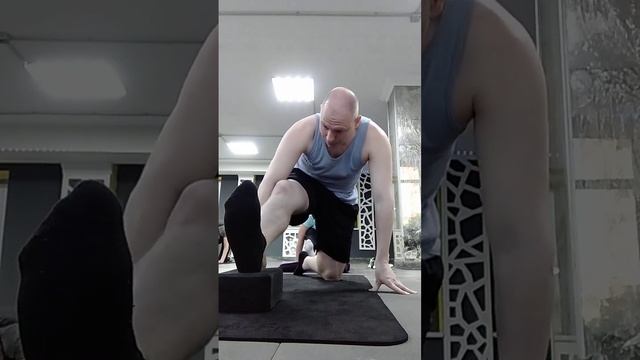 Растяжка на ковре. Стретчинг. Суставная разминка. Упражнения для растяжки. Заминка. Пилатес. Йога. смотреть онлайн