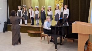 "Воробьиная песенка" С.: П. Синявский, М.: З. Компанеец