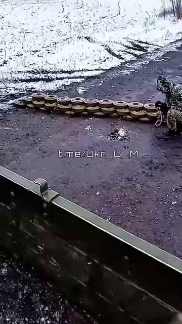 Боевики ВСУ из 24 омбр начали самовольно отступать из-под Часов Яра  При этом подрывают мосты и ...