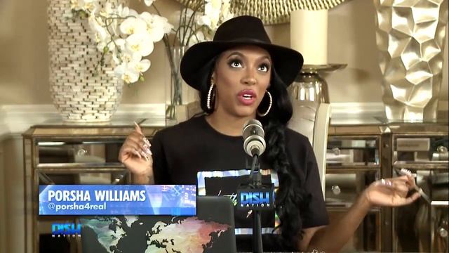 Brad Pitt Is Reportedly Dating 27-Year-Old Model Nicole Poturalski смотреть онлайн