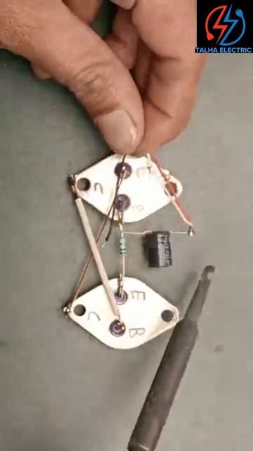 DIY AMPLIFIER WITH TRANSISTOR 2N3055  2N2955 shorts