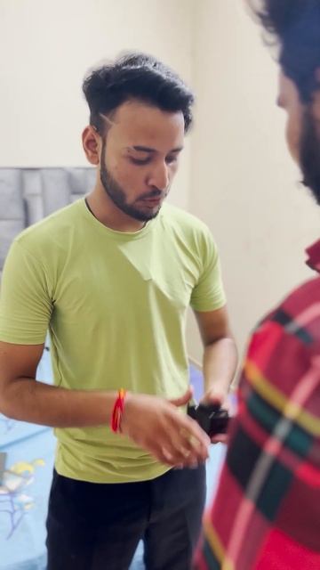 Bathroom Mai Hidden Camera Lagaya 📸 😱😱 #short #youtubeshorts смотреть онлайн