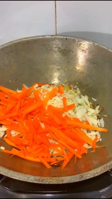 Do you ever craving for spicy noodles while watching videos?#shorts#spicyseafoodnoodles