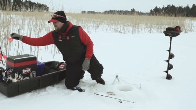 Setting Up Your Ice Gear For Pike Fishing (Tutorial, English Subtitles) смотреть онлайн