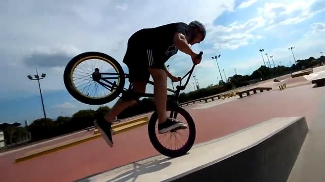 #Mongoose Guide: Mongoose Bikes - Cam Peake смотреть онлайн