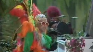 Elton John & The Muppets - Crocodile Rock
