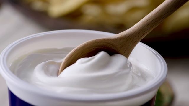 Everyday Chili with FAGE Sour Cream смотреть онлайн