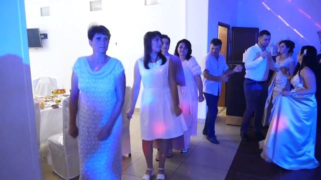 ОЙ ВОДО, ВОДОГРАЙ - ВЕСІЛЬНІ ТАНЦІ В ПЕРЕГІНСЬКУ. ГУРТ КАЛУСЬКІ ГОПАЦУЛЬКИ. @Смачні_ідеї смотреть онлайн