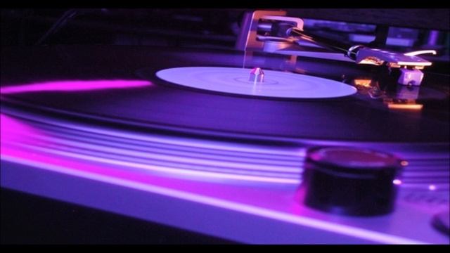 Luna Moor - Feel the beat.wmv смотреть онлайн