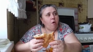 Мукбанг. Вкусно поела и много наговорила.