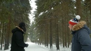 Мощнейшие взрывы петард, как поднять всем настроение! ЛЕС + ПЕТАРДЫ!