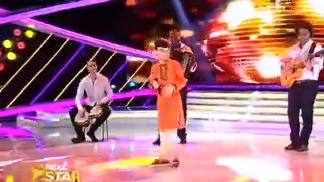 Omar Arnaout habibi - أغنية أخرى للطفل عمر الذي أب