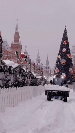 Москва звонят колокола