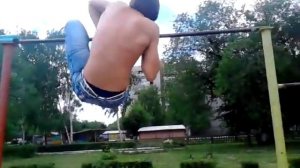 Workout змейка на турнике