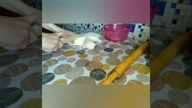 Лепёшки с картофельной начинкой (хычины) Рецепт в описании