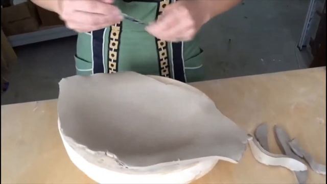 Делаем тарелочки в виде бычков))) смотреть онлайн