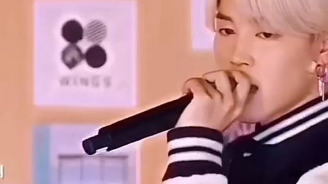 ВТС поют в живую бтс рекомендации лайк