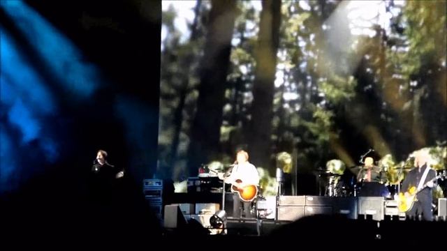 Paul McCartney "Lovely Rita", Vienna, 27.06.2013 смотреть онлайн