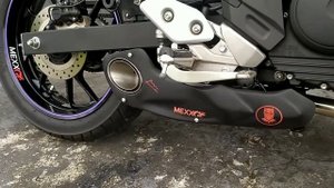 YAMAHA FAZER 250 FZ25 LE PANTERA NEGRA COM ESCAPAMENTO ESPORTIVO MEXX COM SOM ORIGINAL.