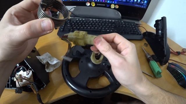 Что внутри Speedlink sl-6684-sbk darkfire racing wheel