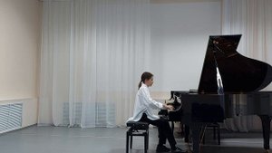 Тимур Максимов "Дело в шляпе". Закиева Ралина.