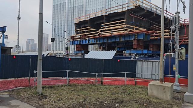 Строительство моста Академика Королёва через Москву-реку в створе Берегового проезда (февраль 2025)