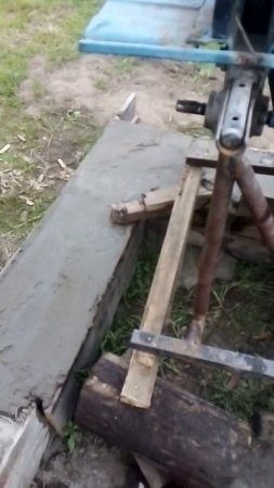 Залил ленточный фундамент самодельной бетономешалкой