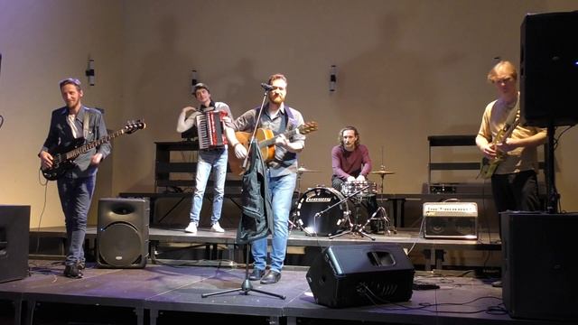 Алексей Рыжков концерт в МТЮЗ (Алеша из Урюпинска и арт-оркестр хороших людей) смотреть онлайн