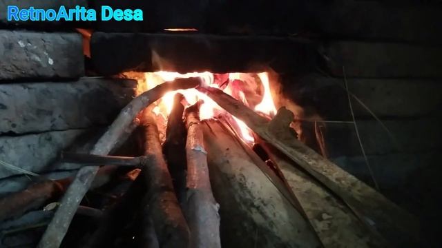 #117 II IKAN CAKALANG/TUNA/TONGKOL BUMBU KUNING PEDAS II MASAKAN DESA II PUGER BEACH II TPI PUGER смотреть онлайн