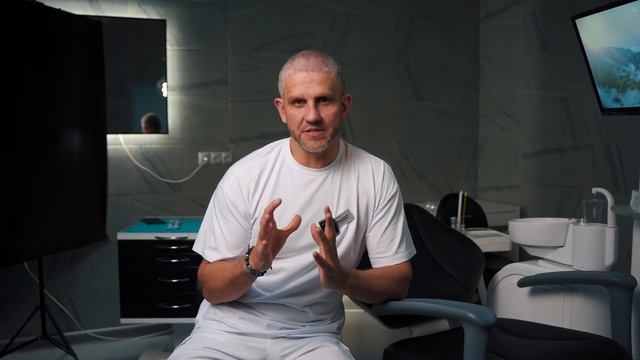 Что делать если ВОСПАЛИЛАСЬ десна? Легкий СПОСОБ снять воспаление смотреть онлайн